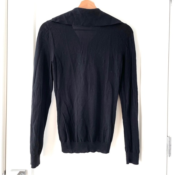 Vintage Carolina Herrera Ruffle Chest Sweater Size S - Picture 2 of 9